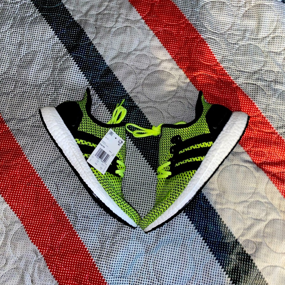NEW Adidas UltraBoost Speedfactory Running